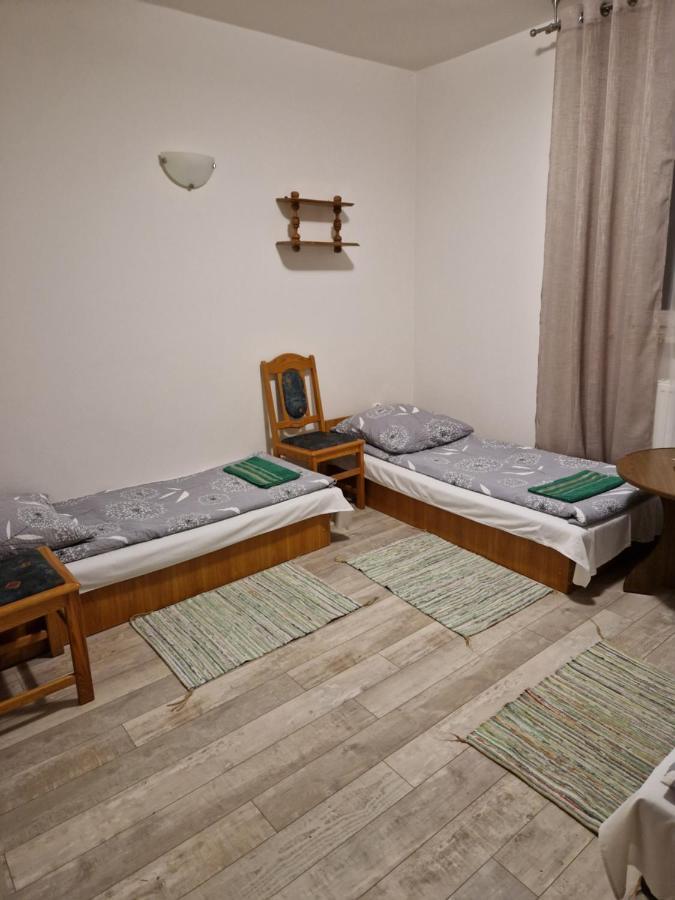 Zajazd Lesny Tuszyn Kültér fotó
