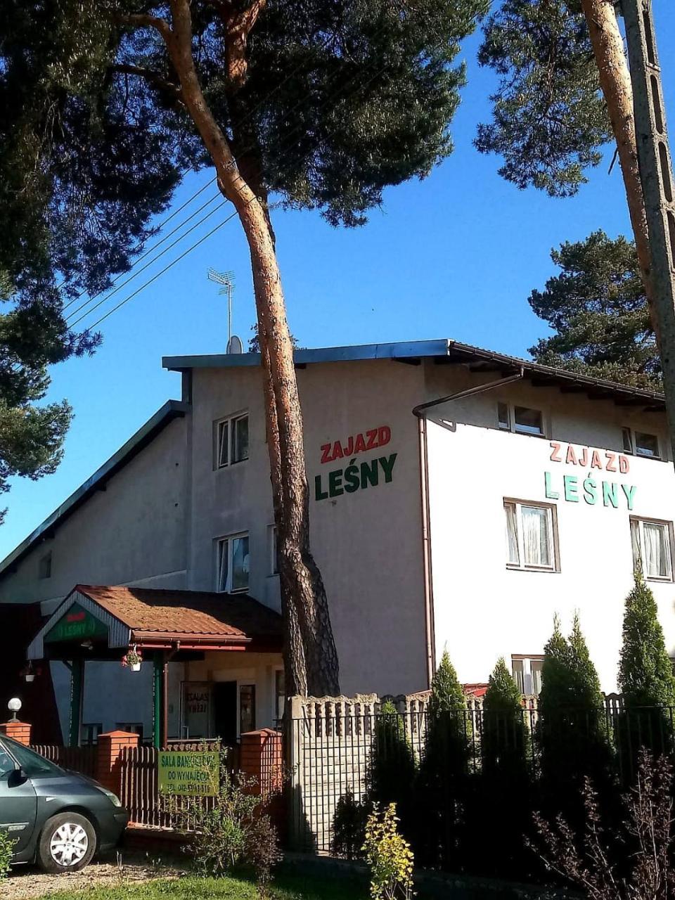 Zajazd Lesny Tuszyn Kültér fotó